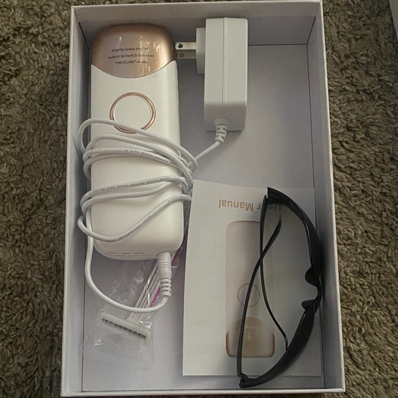White and Gold Hair Removal Device with Accessories